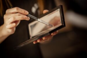 医療脱毛当日に化粧をしていいかどうかの注意点は？